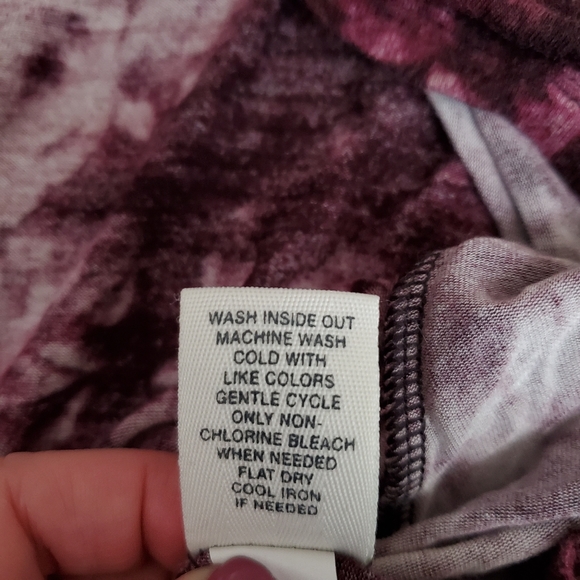 Mudd Tie Dye Maroon Fuschia Swing T-Shirt Size S - Picture 8 of 8